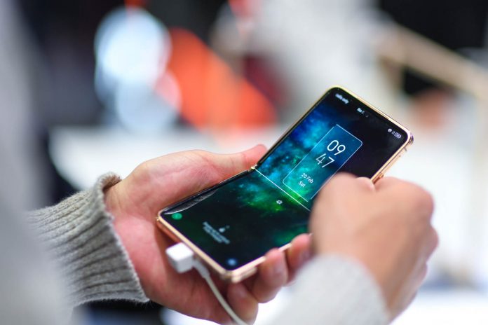 Novos smartphones da TCL vão ajudar a massificar o acesso ao 5G