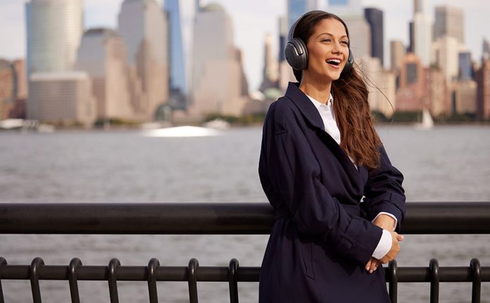 O fone JBL Tour ONE M2 é um bom companheiro